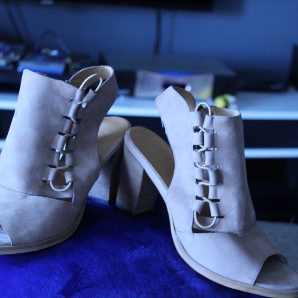 FABIANELLI NEW WITH OUT TAGS LEATHER STACKED-HEEL SADALS SIZE 40 MADE IN ITALY - Picture 3 of 5